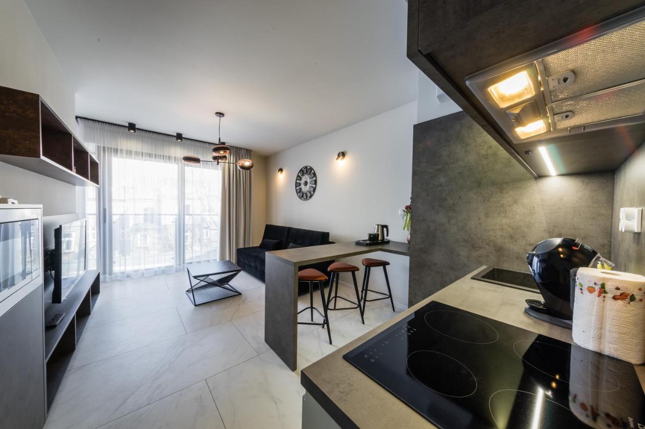 קרקוב Black Pearl Apartment Old Town Rakowicka Deluxe Wawelofts מראה חיצוני תמונה